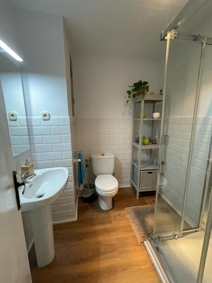 Urgel Habitaciones Barcelona Buitenkant foto