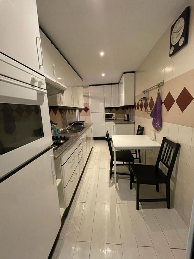 Urgel Habitaciones Barcelona Buitenkant foto